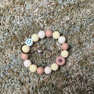 Wild Flower Smiles Yellow Tan Cream Keychain Bracelet Wristlet Silicone Beads